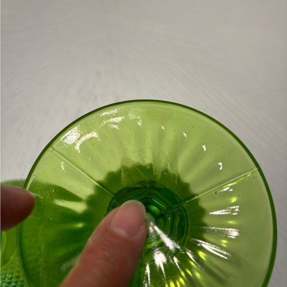 Light Green Diamond Point Wine Glasses Water Goblets Set of 2 - Picture 11 of 13